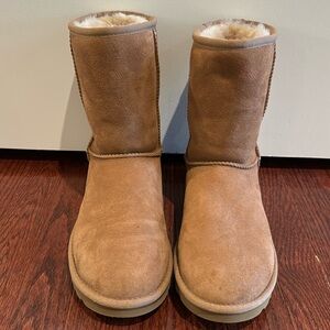 Ugg Women's Classic II Short Shearling Boots